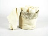 Portapane con strofinacci panna e beige